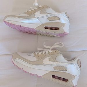 Wmns Air Max 90 'Light Orewood Brown' || Size 8.5